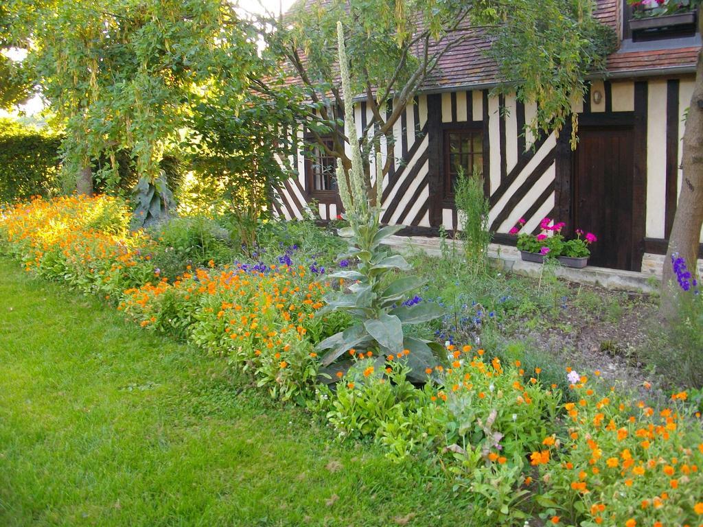 La Baronnie Bed and Breakfast Vieux-Pont Eksteriør billede